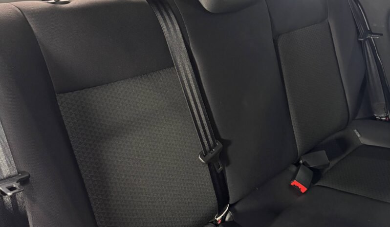 
								VOLKSWAGEN GOL TRENDLINE AT 1.6 full									