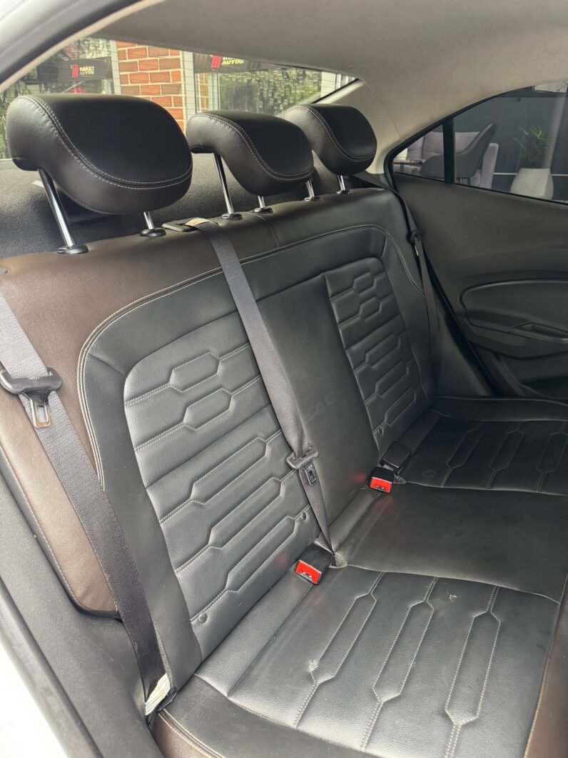 
								CHEVROLET ONIX LTZ AT SD 1.4 full									