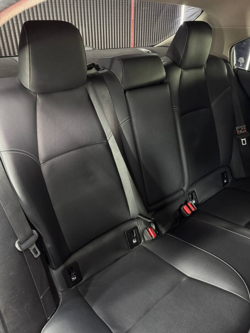
								TOYOTA COROLLA XEI AT 1.8 HIBRIDO full									