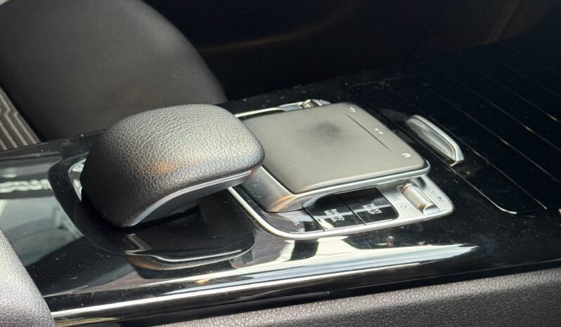 
								MERCEDES-BENZ A200 SEDAN AT 1.3CC TURBO full									