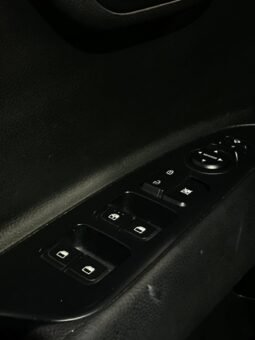 
										KIA RIO ZENITH AT 1.4 HB full									