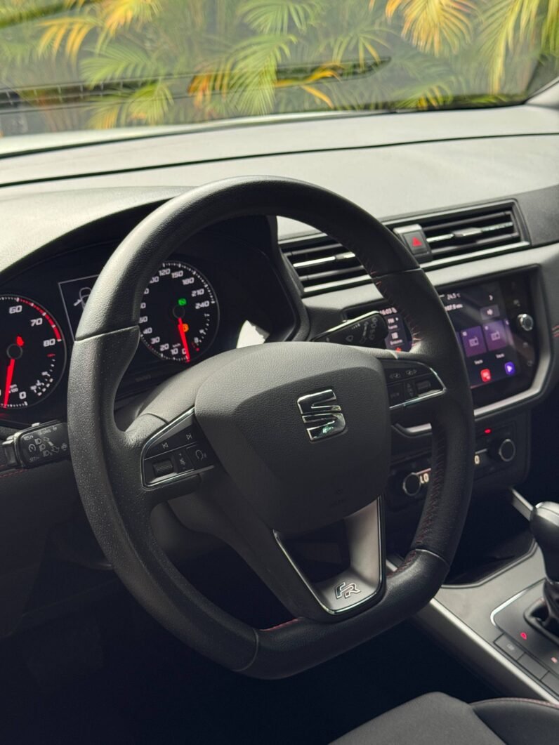 
								SEAT ARONA FR AUT 1.6L full									