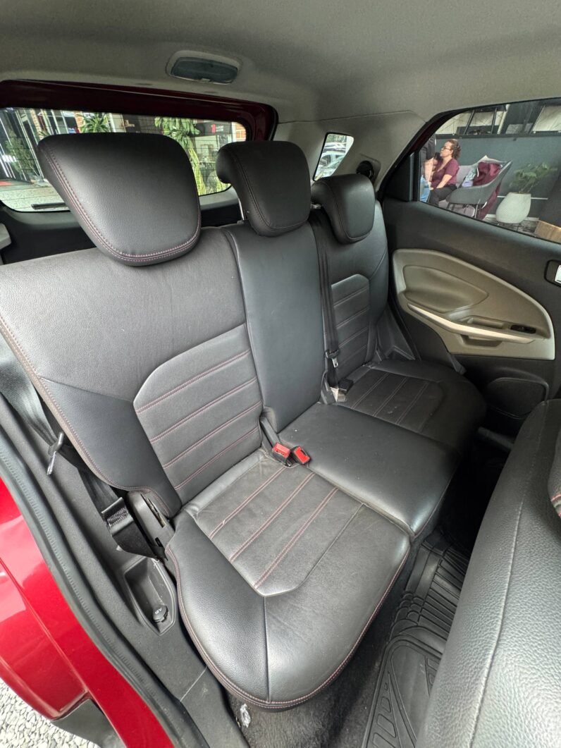 
								FORD ECOSPORT TITANIUM AT 4X2 full									