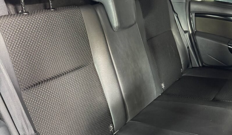 
								RENAULT DUSTER DYNAMIQUE 4X4 MT 2.0 full									