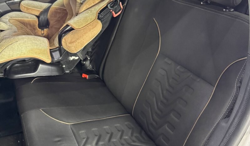 
								RENAULT DUSTER DYNAMIQUE AT 4X2 2.0 full									