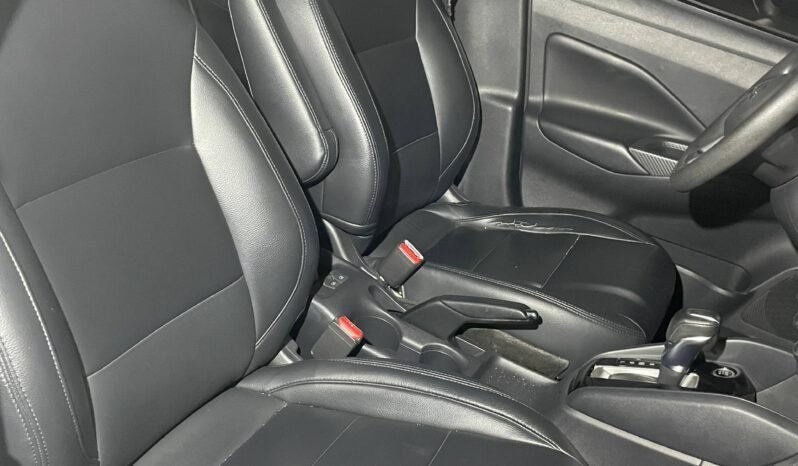 
								NISSAN VERSA ADVANCE AT 1.6 full									
