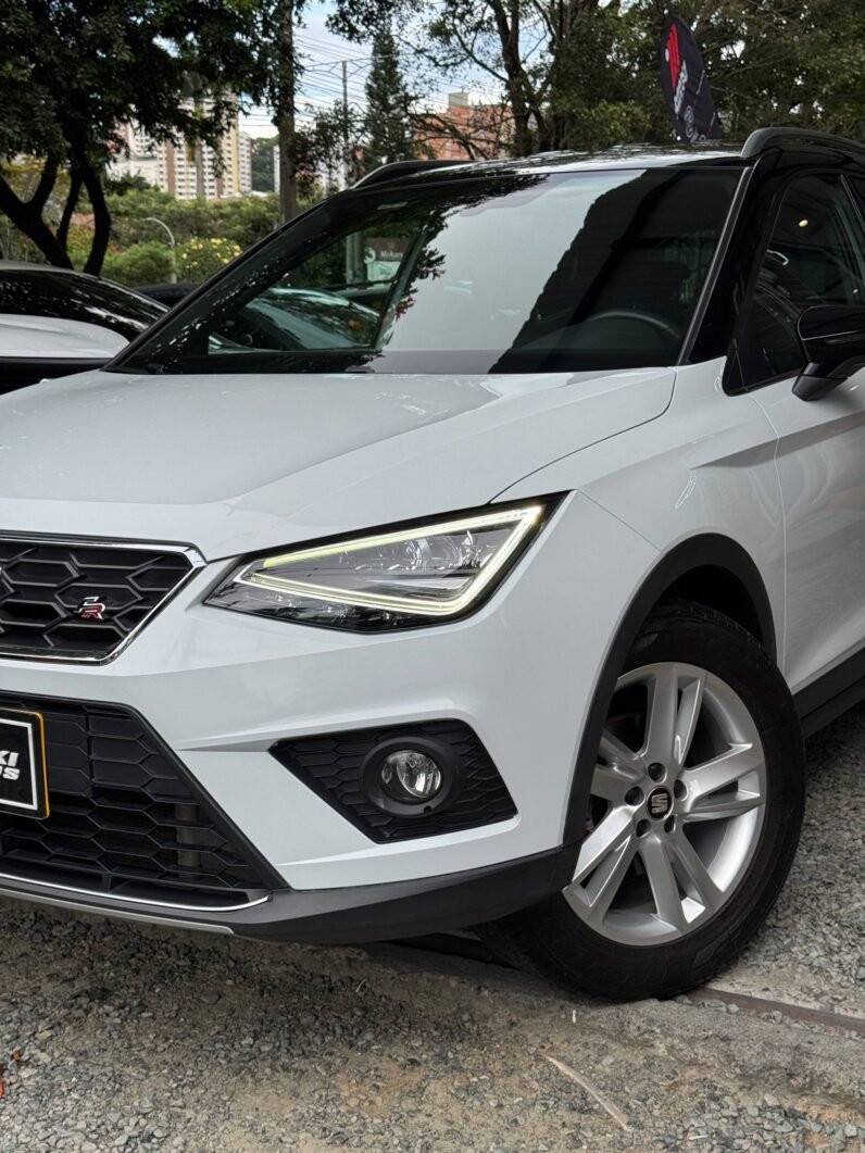 
								SEAT ARONA FR AUT 1.6L full									