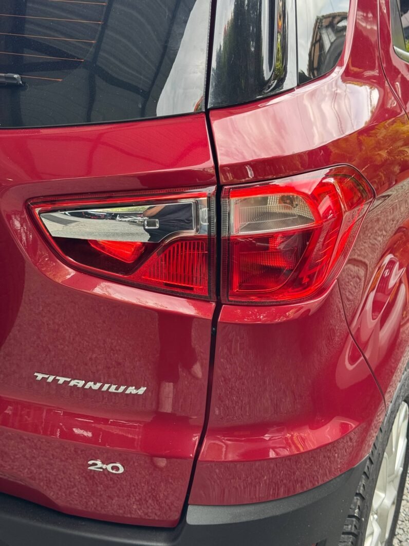 
								FORD ECOSPORT TITANIUM AT 4X2 full									