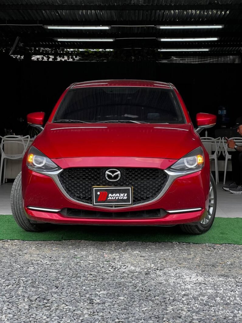 
								MAZDA 2 GRAND TOURING LX 1.5 AT full									
