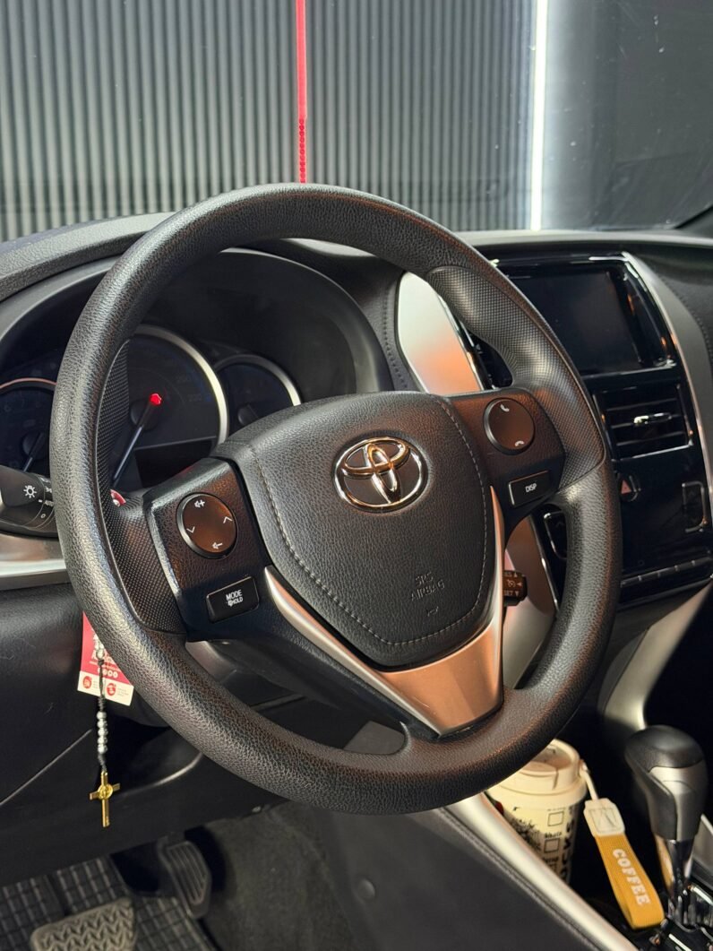 
								TOYOTA YARIS  AT 1.5 full									