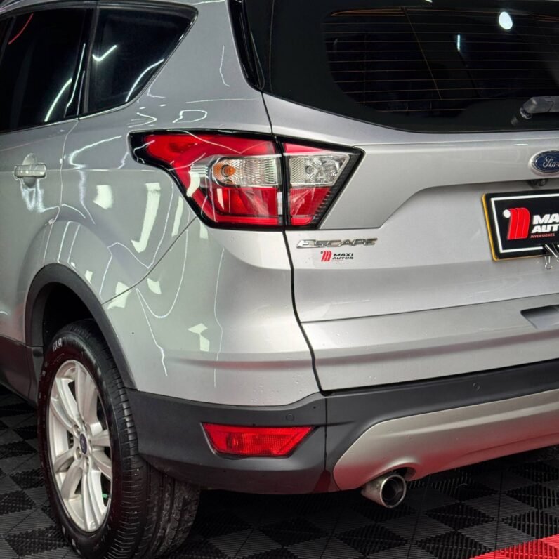 
								FORD ESCAPE SE 2.0L AT 4×2 full									