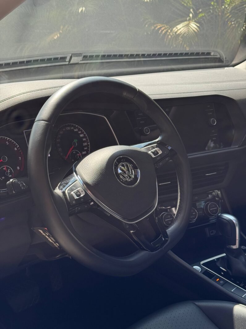 
								VOLKSWAGEN JETTA HIGHLINE TSI 1.4 AT full									