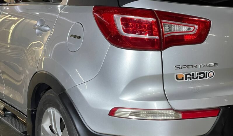 
								KIA SPORTAGE REVOLUTION 4X4 DIESEL full									