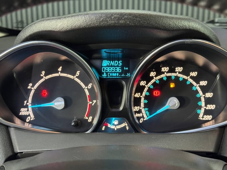 
								FORD FIESTA TITANIUM AT 1.6 full									