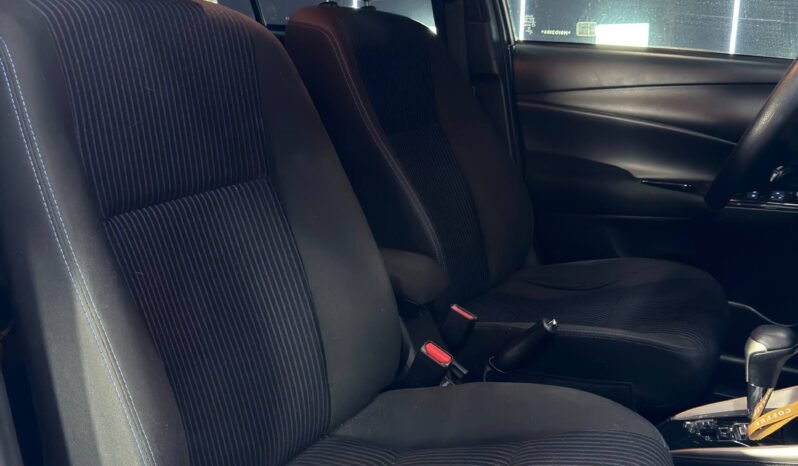 
								TOYOTA YARIS  AT 1.5 full									