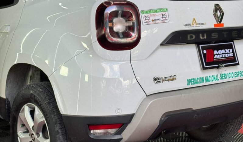 
								RENAULT DUSTER DYNAMIQUE 1.6 MT 4X2 full									