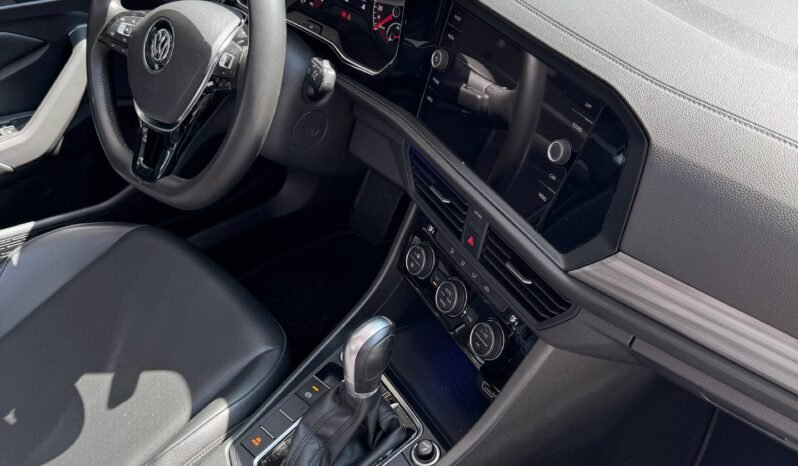 
								VOLKSWAGEN JETTA HIGHLINE TSI 1.4 AT full									