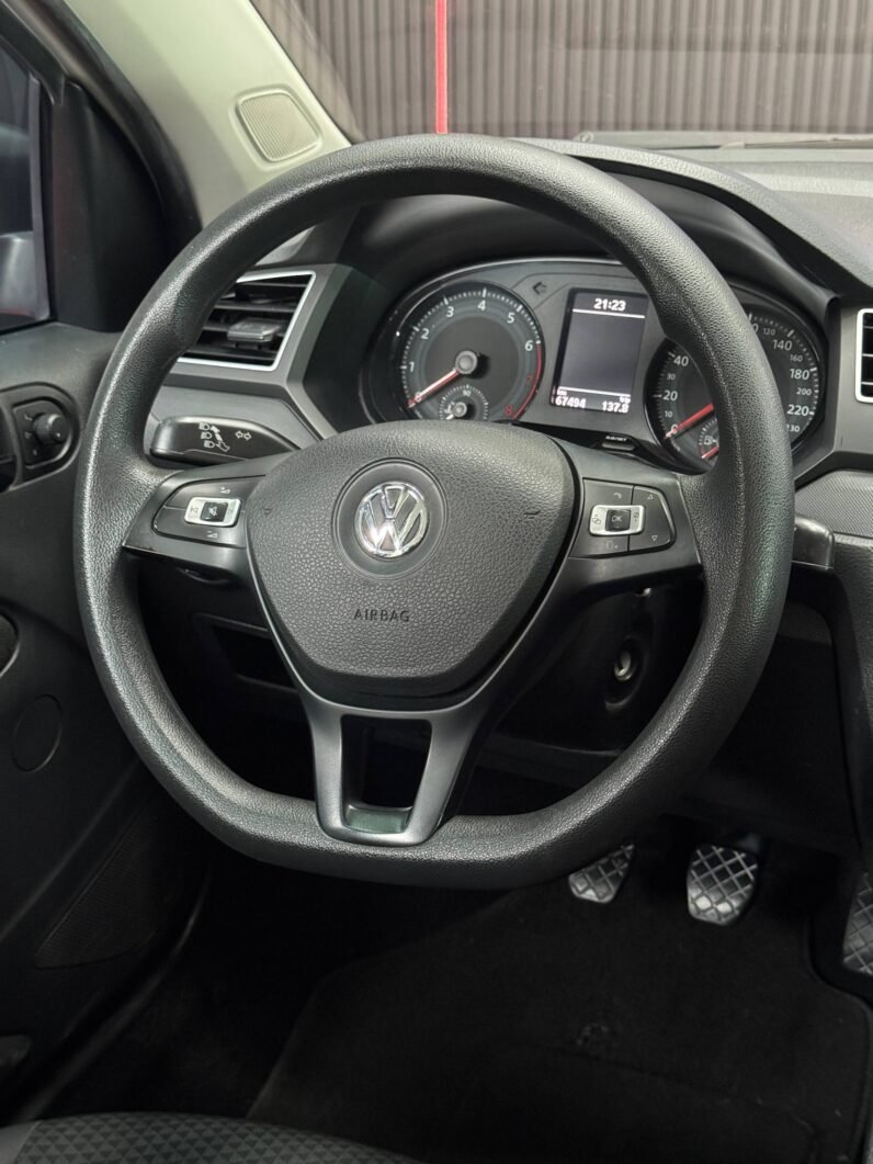 
								VOLKSWAGEN VOYAGE COMFORTLINE MT 1.6L full									