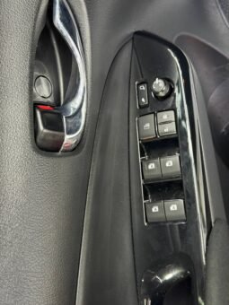 
										TOYOTA YARIS  AT 1.5 full									