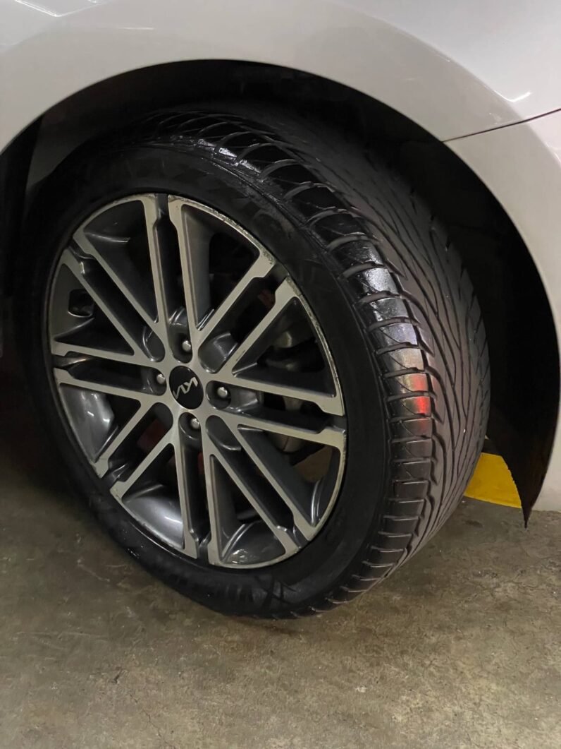 
								KIA RIO ZENITH AT 1.4 HB full									