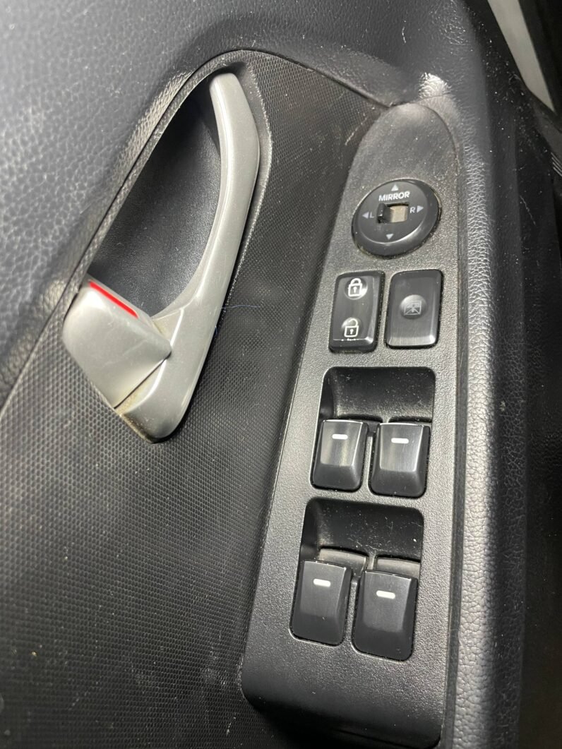 
								KIA SPORTAGE REVOLUTION 4X4 DIESEL full									