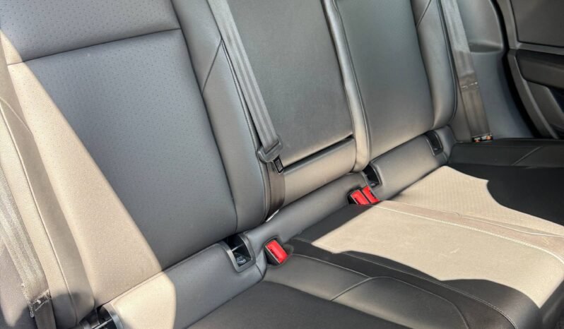 
								VOLKSWAGEN JETTA HIGHLINE TSI 1.4 AT full									