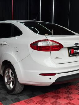 
										FORD FIESTA SE MT 1.6 SD full									