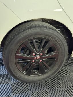 
										TOYOTA YARIS  AT 1.5 full									