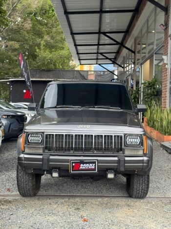 JEEP CHEROKEE LAREDO 4.0L MT