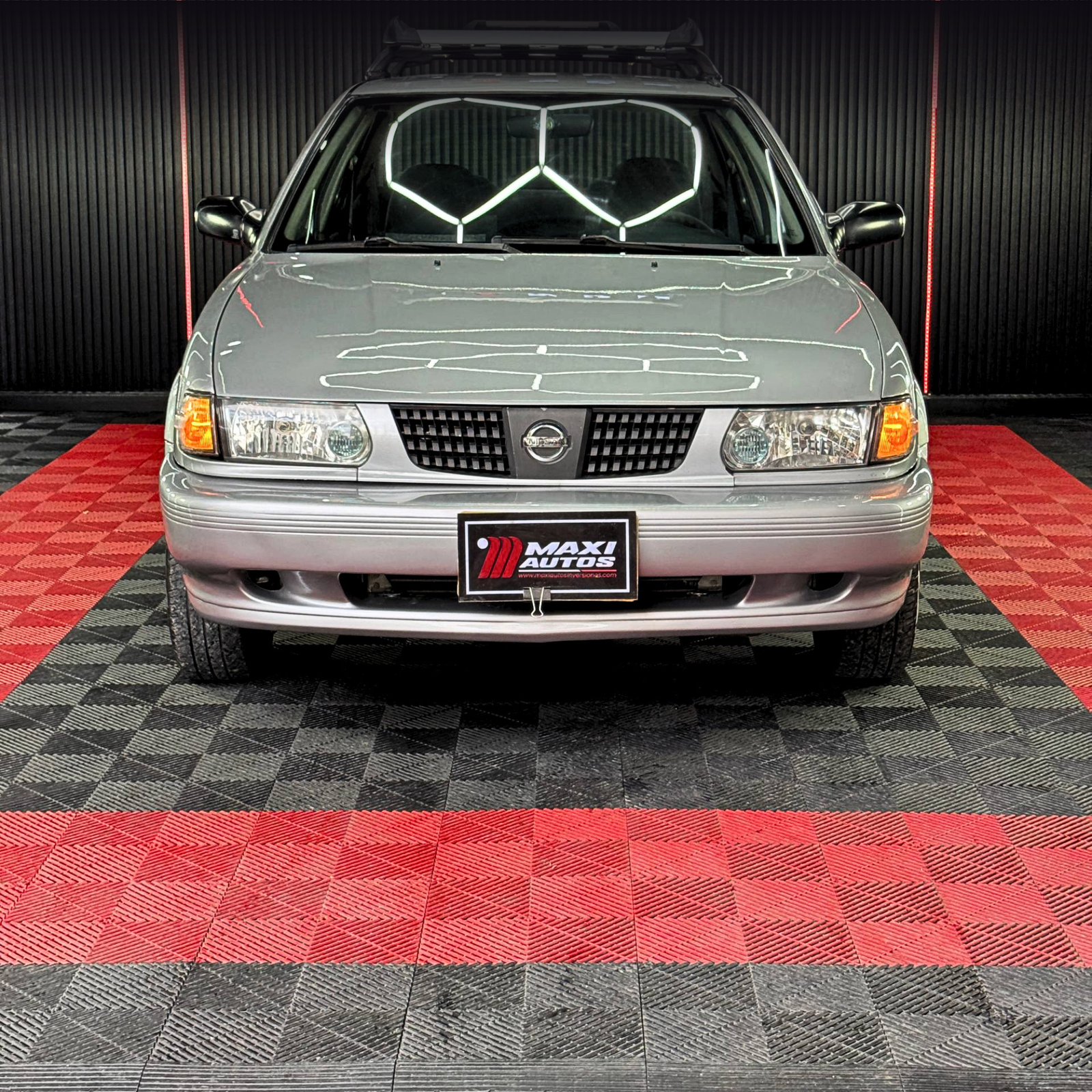 NISSAN SENTRA B13 1.6 AT SEDAN