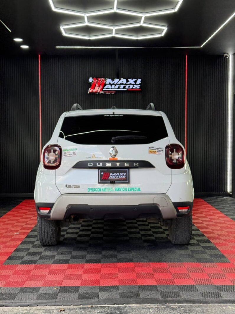 
								RENAULT DUSTER DYNAMIQUE 1.6 MT 4X2 full									