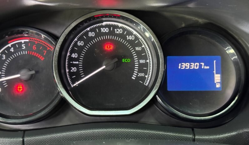 
								RENAULT DUSTER DYNAMIQUE 4X4 MT 2.0 (FUE PLACA PÚBLICA) full									