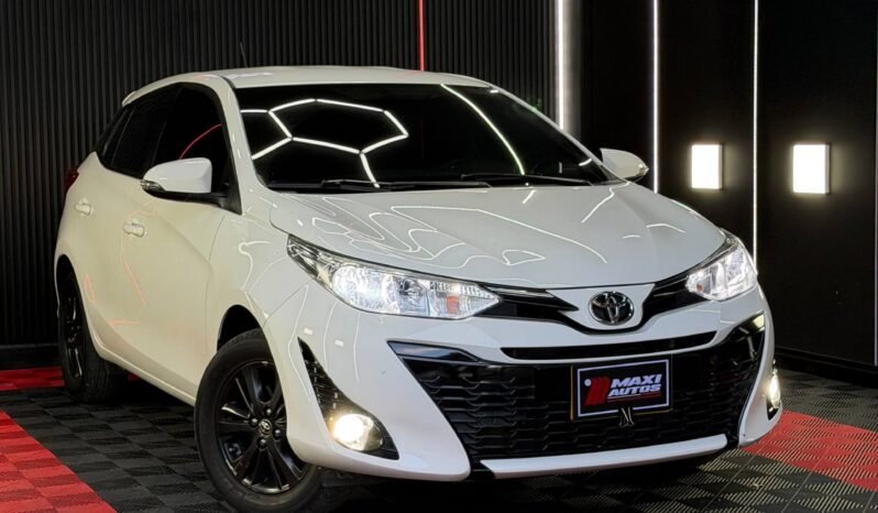 
								TOYOTA YARIS  AT 1.5 full									