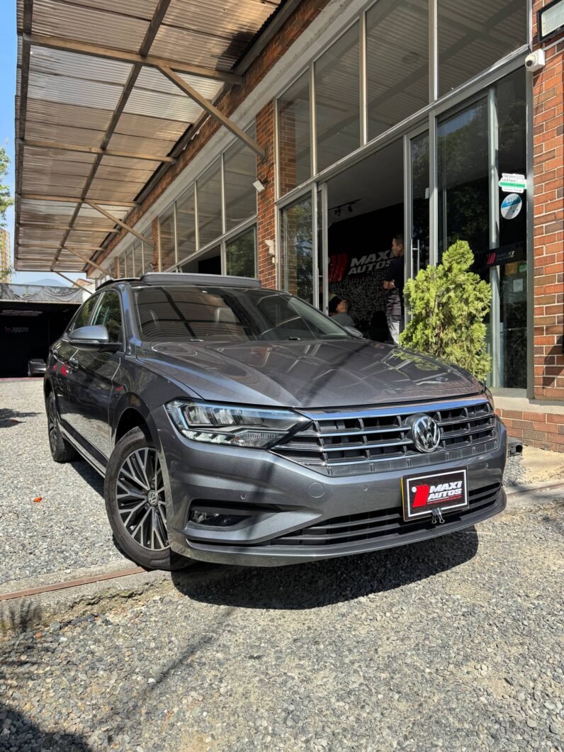 
								VOLKSWAGEN JETTA HIGHLINE TSI 1.4 AT full									