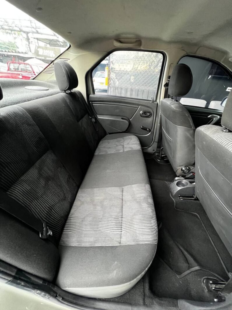 
								RENAULT LOGAN EXPRESSION MT 1.6 full									