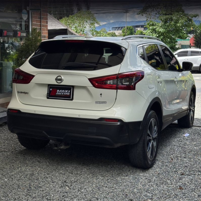 
								NISSAN QASHQAI ADVANCE AUTOMÁTICA 2.0 4*2 GASOLINA full									
