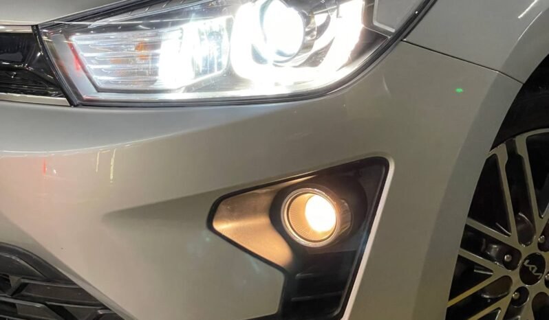 
								KIA RIO ZENITH AT 1.4 HB full									