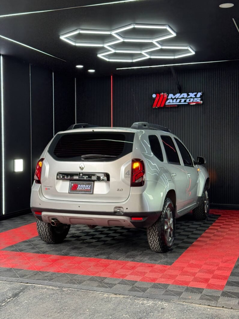
								RENAULT DUSTER DYNAMIQUE 4X4 MT 2.0 full									