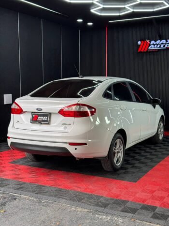 FORD FIESTA SE MT 1.6 SD