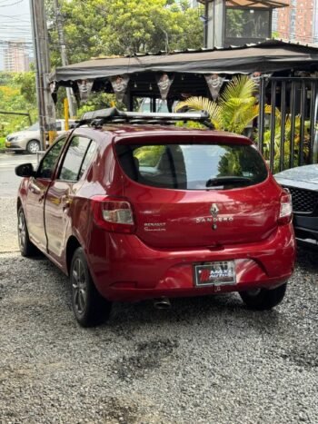 RENAULT SANDERO LIFE + MT 1.6 SD