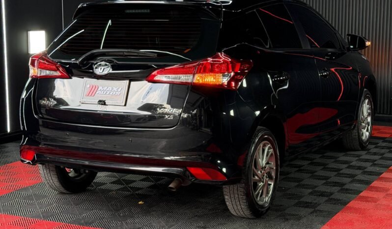 
								TOYOTA YARIS  AT 1.5 full									