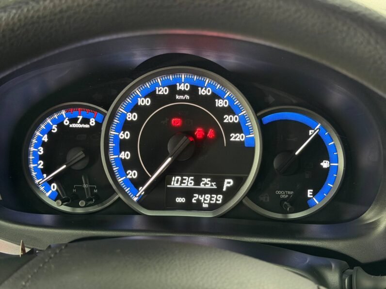 
								TOYOTA YARIS  AT 1.5 full									