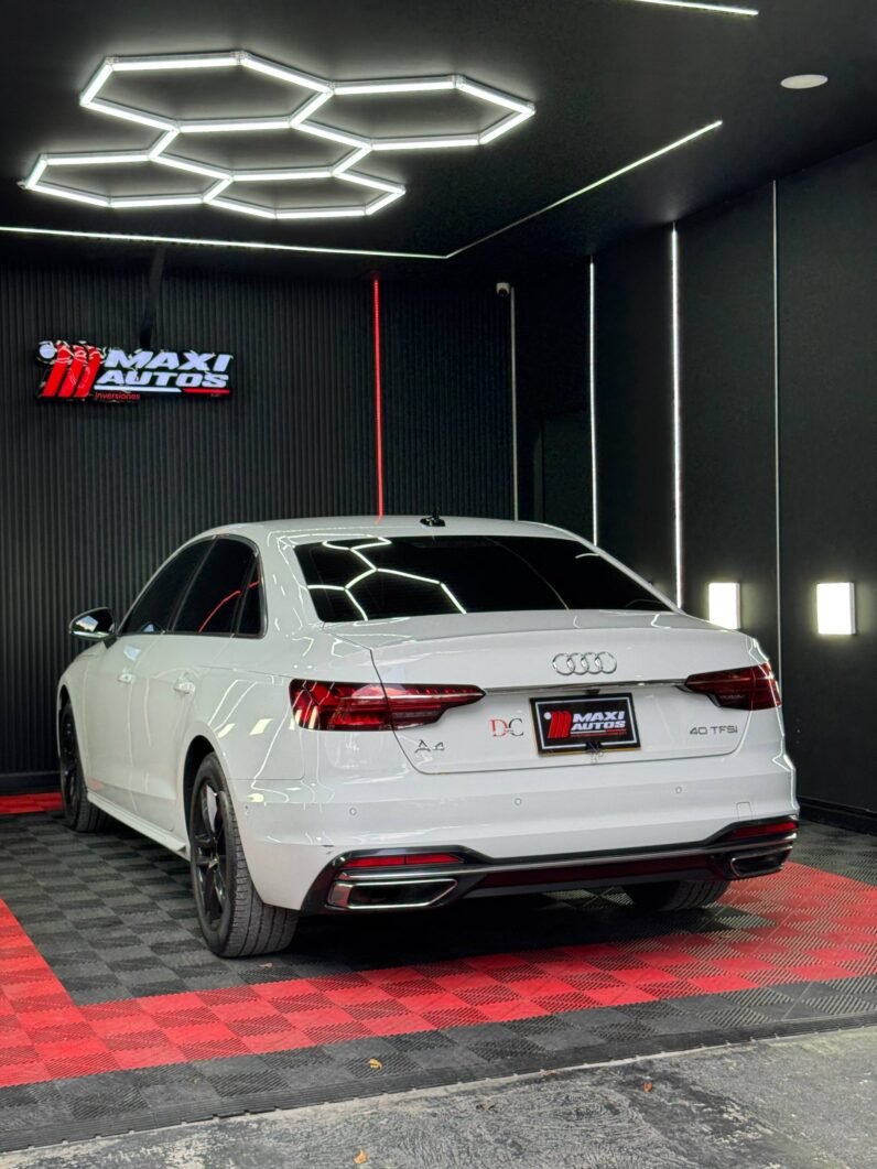 
								AUDI A4 2.0L AT full									