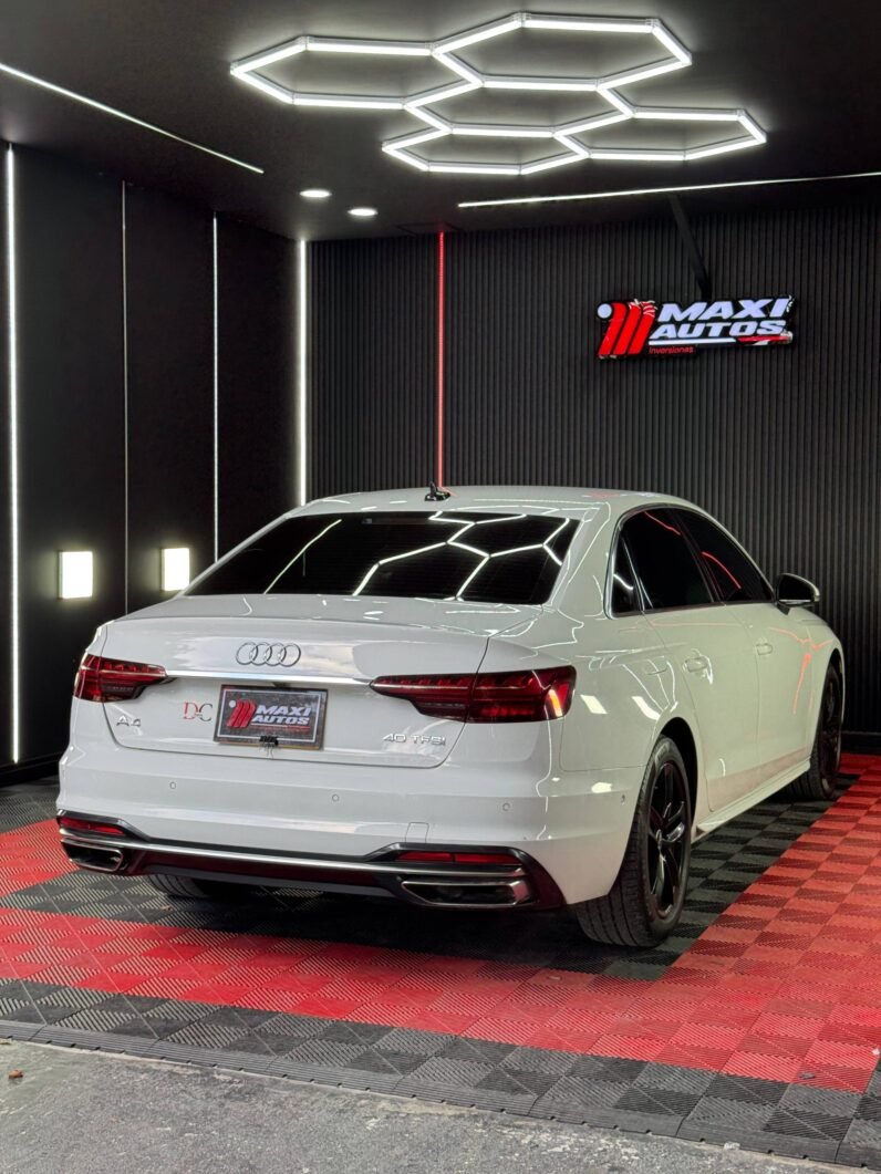 
								AUDI A4 2.0L AT full									