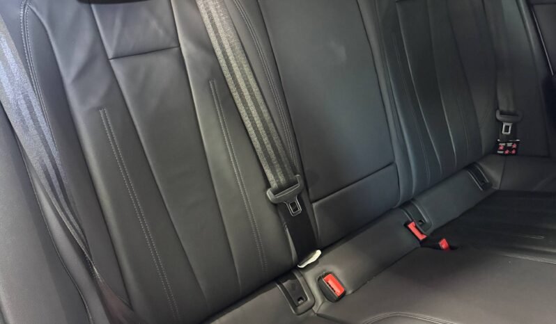 
								AUDI A4 2.0L AT full									
