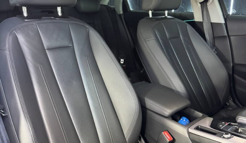 
								AUDI A4 2.0L AT full									