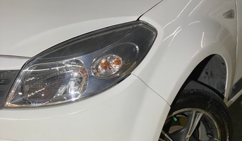 
								RENAULT SANDERO EXPRESSION 1.6 MT full									