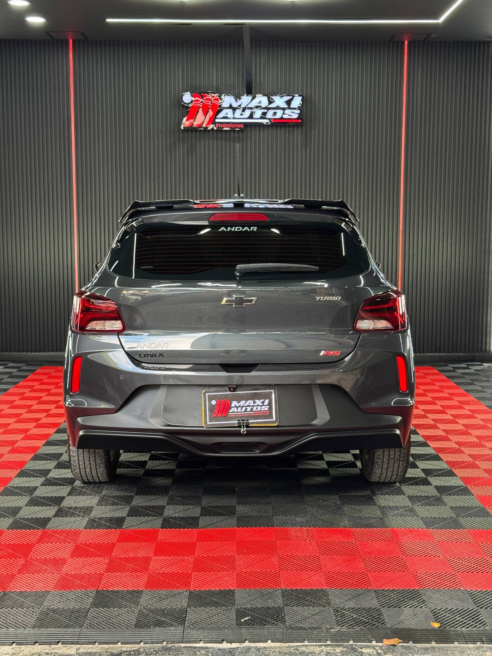 CHEVROLET ONIX RS MT HB