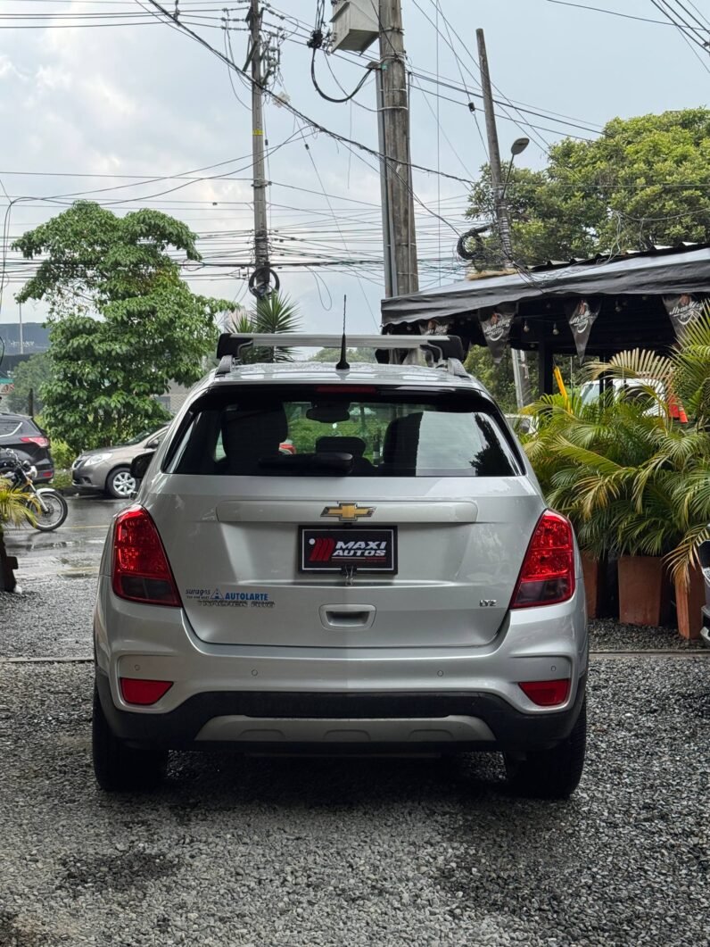 
								CHEVROLET TRACKER LTZ AT 4X4 1.8 CON GAS NATURAL VEHICULAR full									