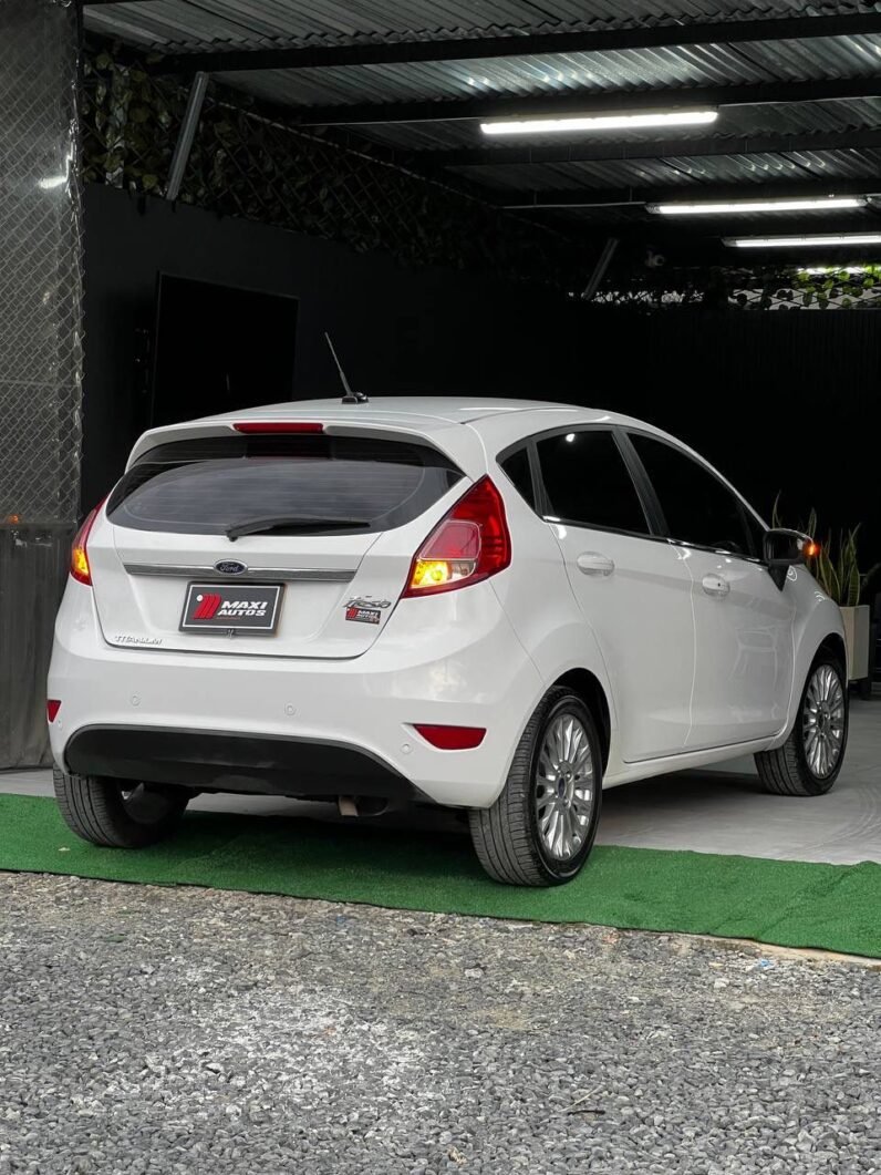 
								FORD FIESTA TITANIUM AT 1.6 full									